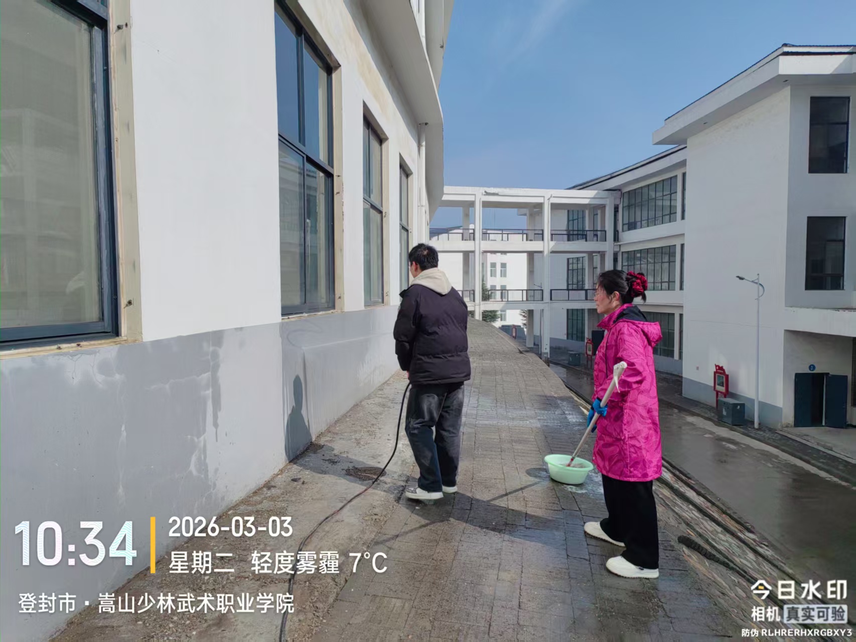 f76469810da5db40c619b9d22b63657a.jpg